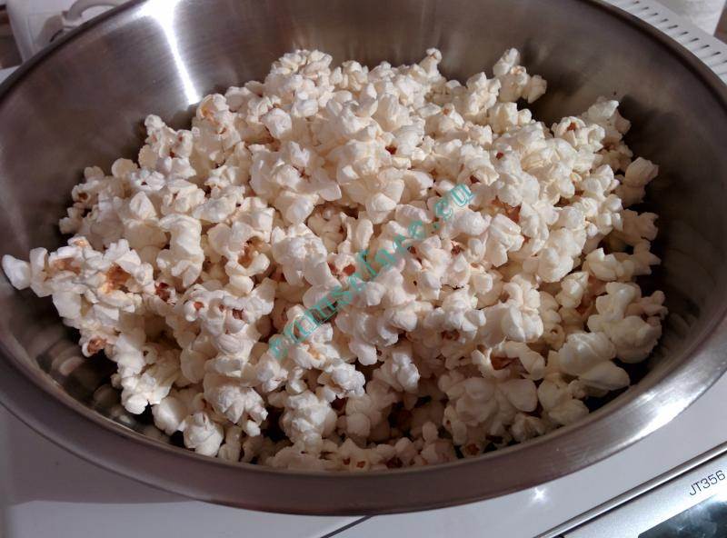 Cum sa faci popcorn in cuptorul cu microunde fara sa se arda